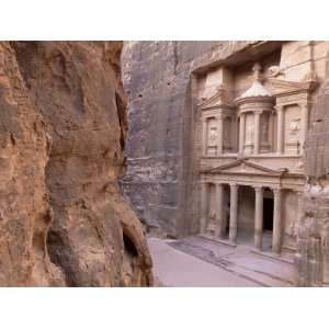 The Treasury (El Khazneh), Petra, Unesco World Heritage Site, Jordan 