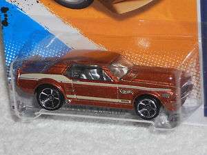 Hot Wheels 2012 Muscle Mania   FORD 12 6/10   67 Ford Mustang Coupe 