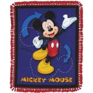 Mickey Mouse Arrows No Sew Fleece Throw Kit 