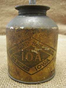   Iowa Hardware Store Oil Can  Antique Oiler Tractor RARE 6325  