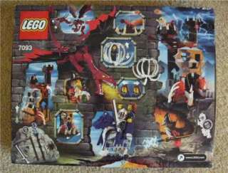 LEGO 7093 CASTLE Skeleton Tower 398 pieces 5 minifigures Ages 7+ 2007 