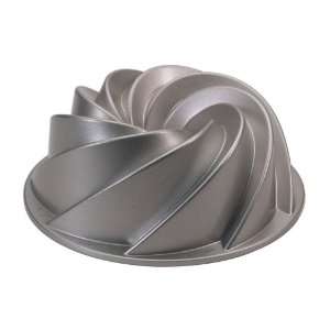 Nordic Ware 10 Cup Bundt Pan  Industrial & Scientific