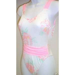  Venus Pink and White Floral Pattern Swimwear M Everything 