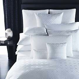 HUDSON PARK   Tiles White Quilted Queen Coverlet np  