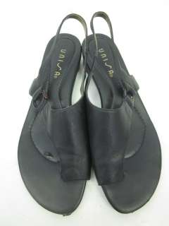 You are bidding on a pair of UNISA Black Leather Sandals Thongs 