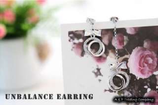   Authentic Korean Fashion Charming Crystal Unbalance Earring  