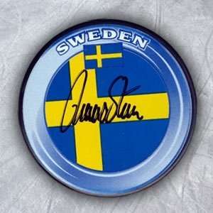  Thomas Steen Team Sweden Autographed/Hand Signed Iihf 