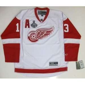   09 Cup Detroit Red Wings Rbk Jersey Real   Small: Sports & Outdoors