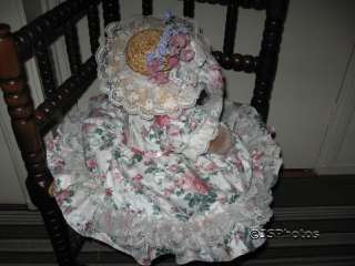 Bearly People Collectible French Bouquet Bear  
