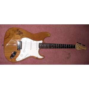  BRUCE SPRINGSTEEN autographed SIGNED Guitar  Everything 