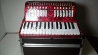 SofiaMari RED PEARL ACCORDION * EXCELLENT* SM 3232  