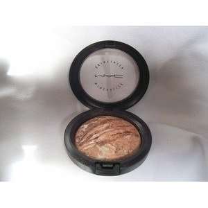    MAC MINERALIZE SKINFINISH for the FACE ~ GOLD SPILL Beauty