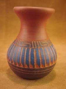Navajo Indian Pottery Small Hand Etched Vase Signed Stunning Detail 