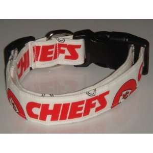   City Chiefs Football Dog Collar Medium 1 White: Everything Else