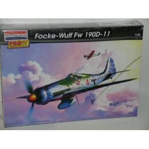  German WW II Focke Wulf Fw 190D 11   Plastic Model Kit 