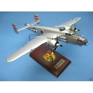  B 25 Panchito 1/41 Scale Model Aircraft: Toys & Games