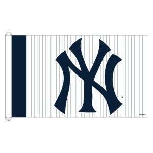  New York Yankees MLB 3Ft X 5Ft Flag: Sports & Outdoors