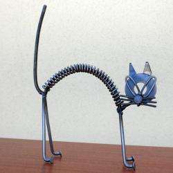 Scared Cat Sculpture (Chile)  Overstock