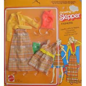  Barbie Growing Up SKIPPER Fashions   2 Plaid Outfits (1974 