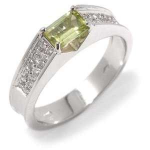   18 karat Gold with Peridot and Diamond, form Band, weight 4.7 grams