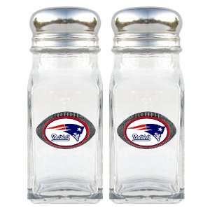  New England Patriots Salt & Pepper Shaker Set   New England Patriots 