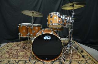 New DW Collectors Series 5pc drum set Maple/ Mahogany #835822 Natural 