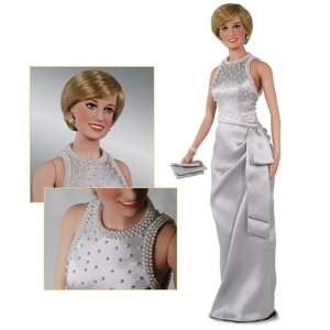  Princess Diana Vinyl Portrait Doll   Gray Silk & Pearl 
