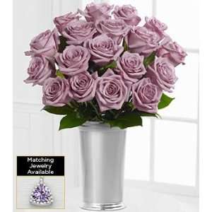   Rose Valentines Day Flower Bouquet   18 Stems   Vase Included