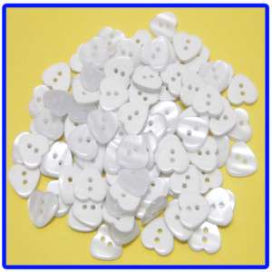 100 Pcs 3/5 inch Heart Shaped Buttons Sewing Crafts K52  